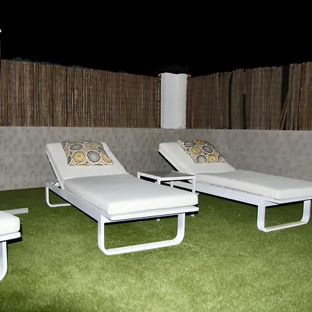 펜션 Mit Pool Fuer 2 Personen Und 4 칼레타데푸스테