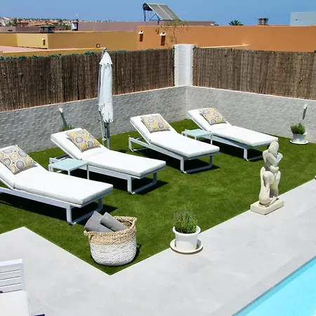 Mit Pool Fuer 2 Personen Und 4 Caleta De Fuste