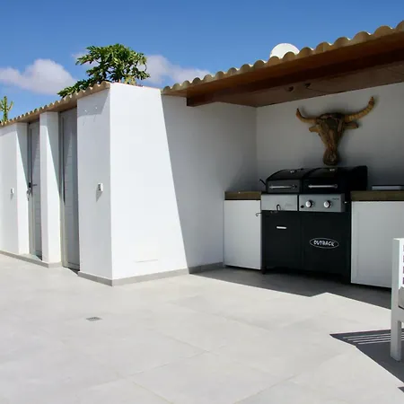 Holiday home Mit Pool Fuer 2 Personen Und 4 *